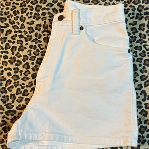 Vintage Levi 512 Slim Fit White Shorts, Size 9